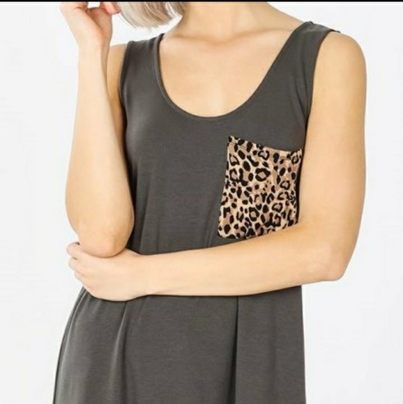 Zenana Leopard Pocket Tank top - Picture 2 of 9